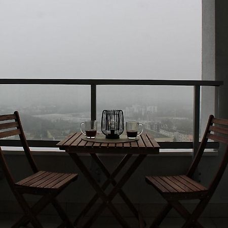 Golden Apartments Gdansk - Cozy Studio - Great Location&Piecewska ภายนอก รูปภาพ